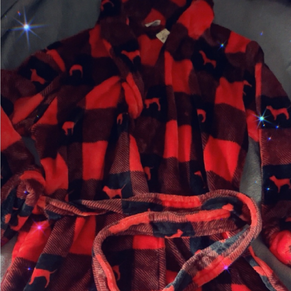 Ladies robe from pink